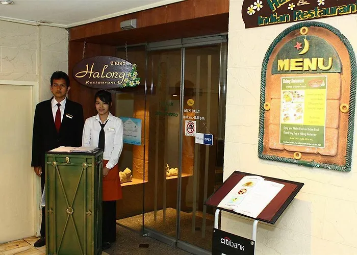 First 酒店